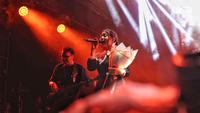 Festival yang berlangsung di Plaza Parkir Timur Gelora Bung Karno, Jakarta Pusat menghadirkan sederet nama-nama beken musisi Indonesia. (Liputan6.com/Angga Yuniar)