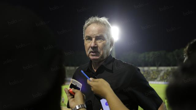 Alfred Riedl