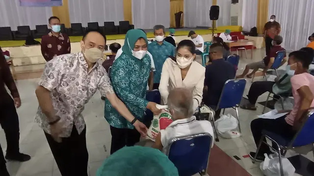 Vaksinasi Warga Disabilitas