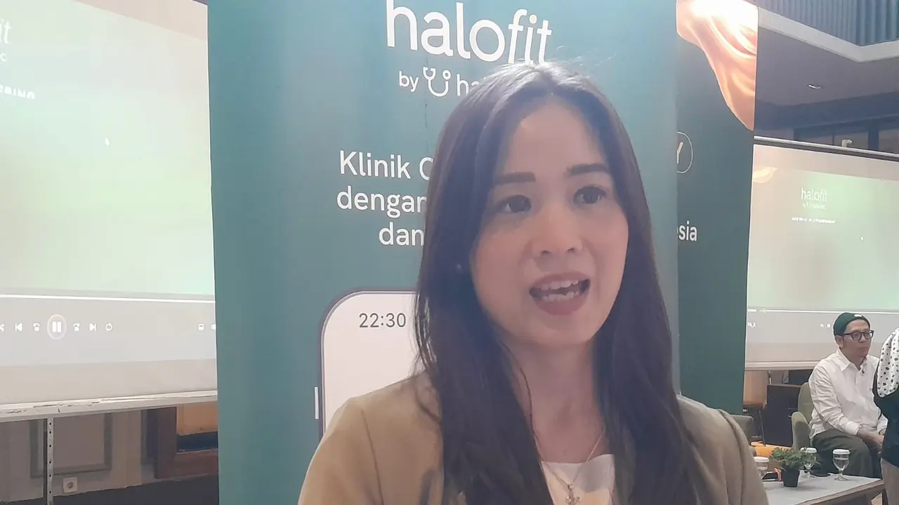 Dokter spesialis gizi klinik Karina Marcella mengungkapkan bahwa menurunkan berat badan bukan cuma memperhatikan angka di timbangan. Kesehatan orang tersebut juga jadi poin penting.