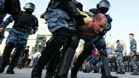 Desak Oposisi Bisa Ikut Pemilu, Ribuan Demonstran di Moskow Ditangkap Polisi