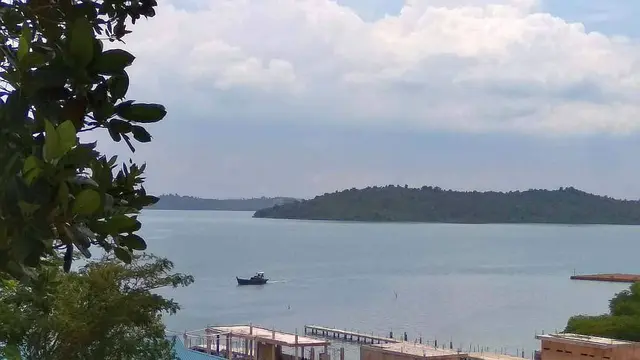 Pulau Pengalap, Kecamatan Galang, Kota Batam, Provinsi Kepulauan Riau, akan menjadi kawasan ekonomi khusus (KEK) pariwisata.