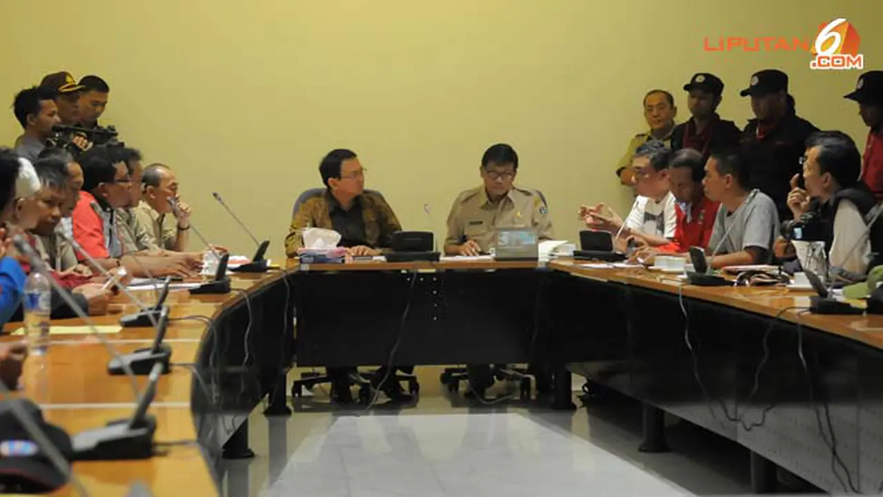 demo-buruh-130903d.jpg