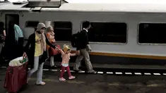 Arus mudik Lebaran H-1 di stasiun Senen, Jakarta Pusat sudah mulai menurun puncak arus mudik sudah terjadi pada H-7 lalu yang memberangkatkan lebih dari 21.000 pemudik.