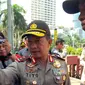 Kapolda Metro Jaya Irjen Pol Tito Karnavian meninjau langsung kesiapan pasukan di Bundaran HI yang menjadi salah satu titik demo buruh.