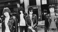 Martin Scorsese belakangan ini didaulat sebagai sutradara film biografi Ramones, salah satu ikon musik punk rock asal Inggris.