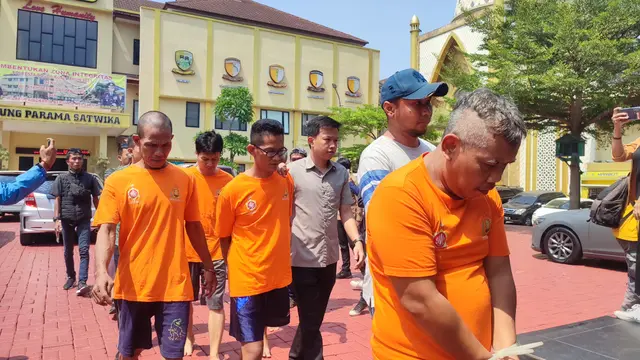 Polisi telah menetapkan lima orang sebagai tersangka dalam kasus penerimaan peserta didik baru (PPDB) tahun 3023 tingkat SMP dan SMA di Kota Bogor.