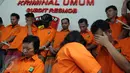 Sejumlah tersangka ditunjukan saat rilis hasil tindak kejahatan selama bulan November di Mapolda Metro Jaya Jakarta, Minggu (27/11). Polisi berhasil mengungkap tujuh kasus. (Liputan6.com/Helmi Affandi)