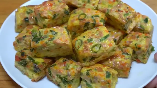 Telur Dadar Mengembang Isi Sayuran