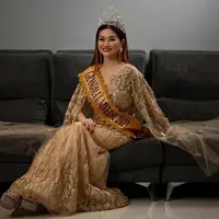 Nenek 6 cucu asal Singapura bernama Laura Lee terpilih sebagai Grandma Universe 2023 [instagram/ermsingapore]