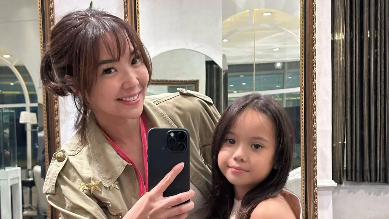 Gempi tampil dengan gaya rambut baru. (Foto: Instagram/gisel_la)