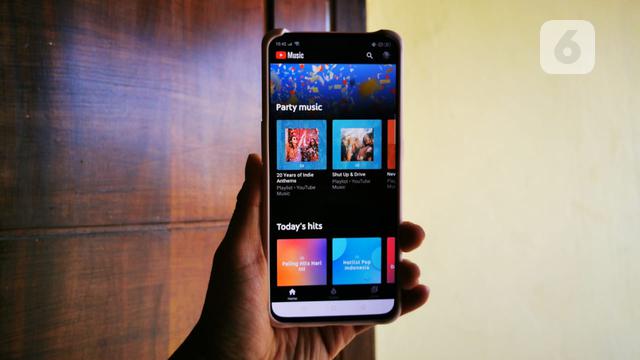 Tampilan YouTube Music ketika menampilkan rekomendasi musik