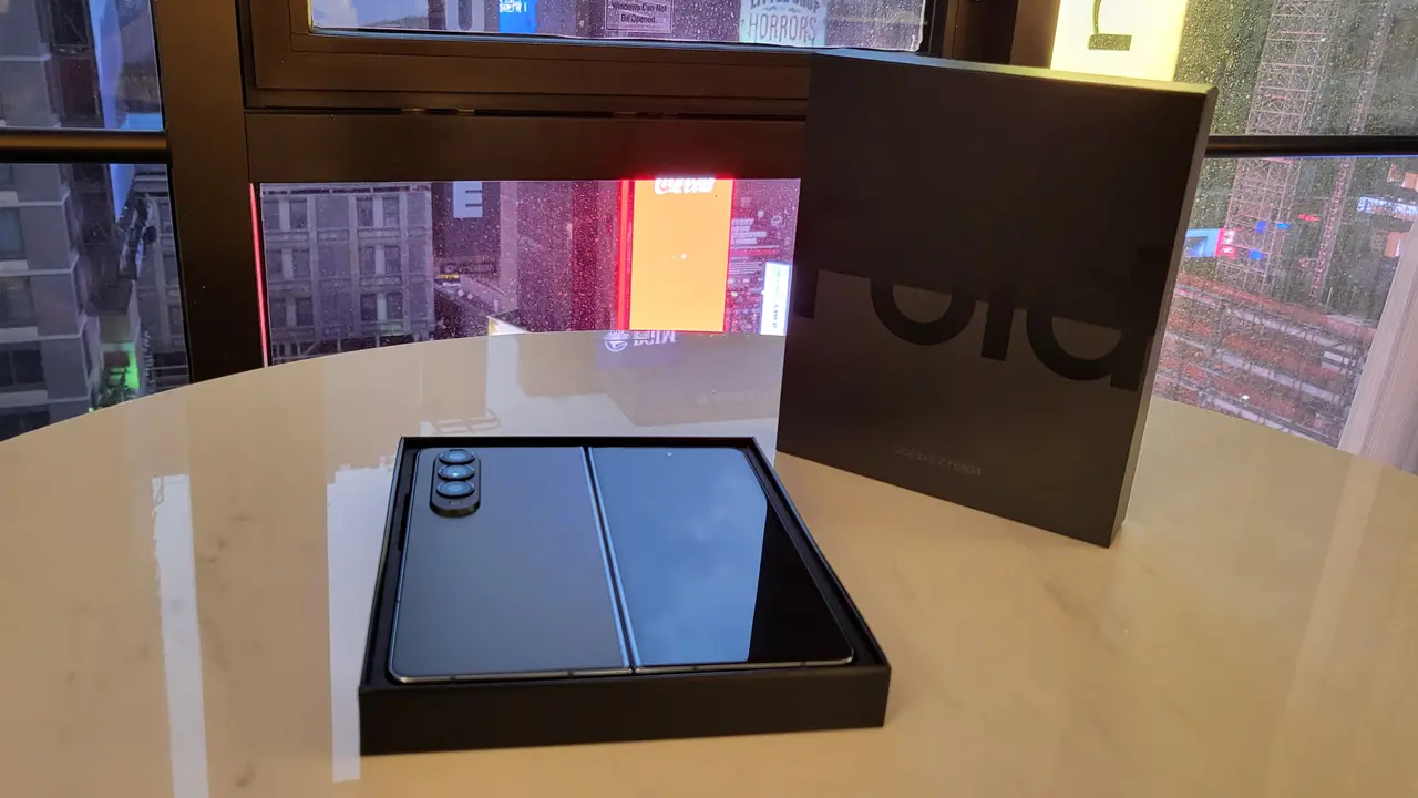 Samsung Galaxy Z Fold 4 5G