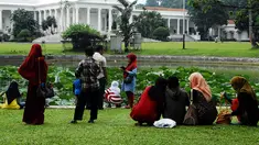 Keindahan alam memang menjadi andalan berbagai kawasan wisata di tanah air.