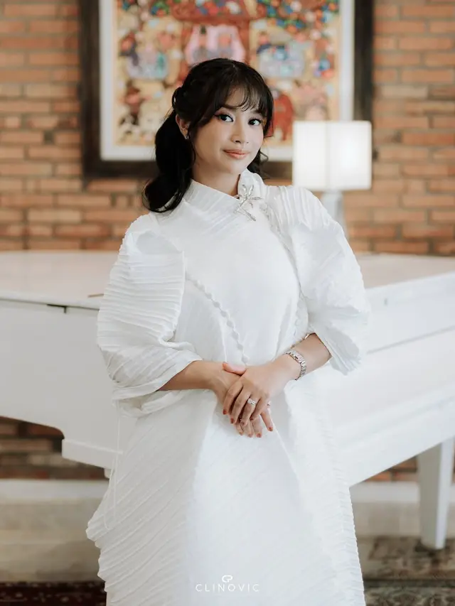 6 Potret Detail Outfit Adira Kania di Pengajian Jelang Nikah, Penuh Makna Spiritual