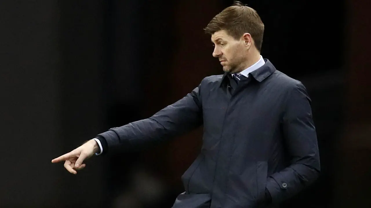 FOTO: Steven Gerrard Legenda Liverpool yang Bersinar Bersama Glasgow Rangers