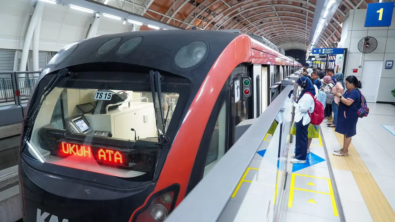 LRT Jabodebek menambah layanan dengan menyediakan kereta khusus untuk wanita. Layanan ini tengah diujicoba mulai 16 Desember 2024. (Dok LRT Jabodebek)