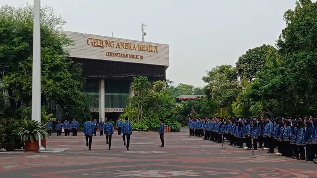 Amanat Menteri Sosial Tri Rismaharini pada Peringatan Hari Pahlawan ke-78
