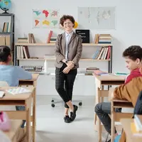 Ilustrasi Guru Credit: pexels.com/Trichard