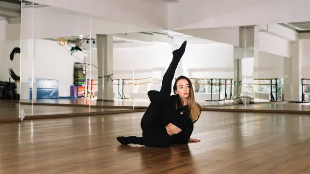 Benefit Latihan Seated Dance Flow 15 Menit, Olahraga Ringan yang Efektif untuk Semua Usia