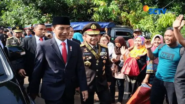 Rekaman Jokowi Jalan Kaki 2 Km ke Perayaan HUT ke-72 TNI