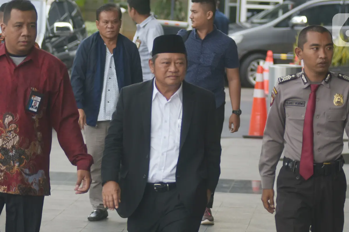 Bupati Sidoarjo Saiful Ilah