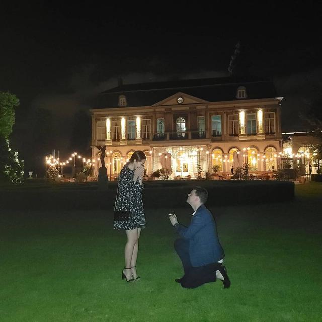 6 Momen Gracia Indri Dilamar Kekasih Bule di Belanda, Romantis Banget