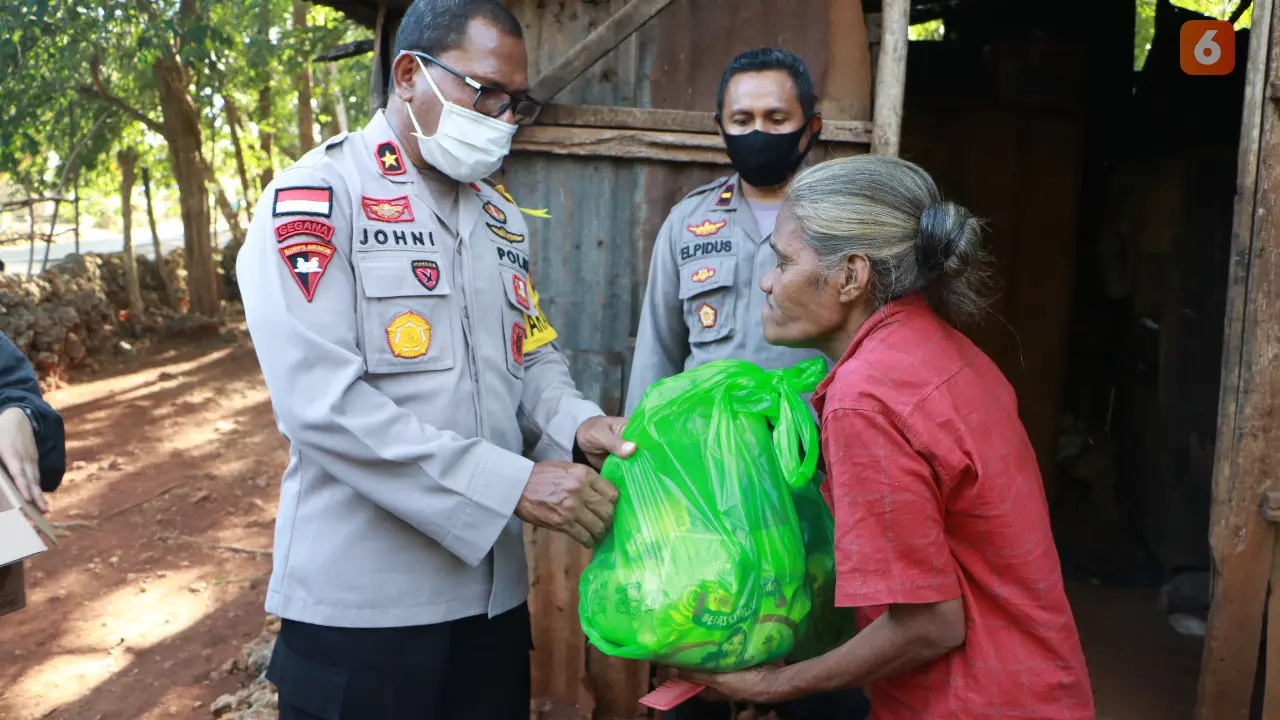 Peduli warga terdampak covid-19