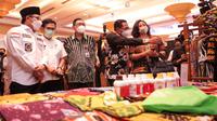 Wali Kota Malang, Sutiaji bersama Kepala Bank Indonesia wilayah Malang, Azka Subhan saat kegiatan Karya Kreatif Indonesia (KKI) Seri I pada 24 Maret 2021 (Humas BI Malang)