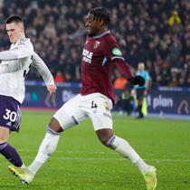 Pemain Manchester United, Benjamin Sesko, mencetak gol ke gawang West Ham United pada pekan ke-26 Premier League di London Stadium, Rabu (11/2/2026). (AFP/Ian Kington)