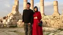 Mulan Jameela dan Ahmad Dhani terlihat berpose saat mengunjungi Temple of Hercules. (Foto: instagram.com/mulanjameela1)