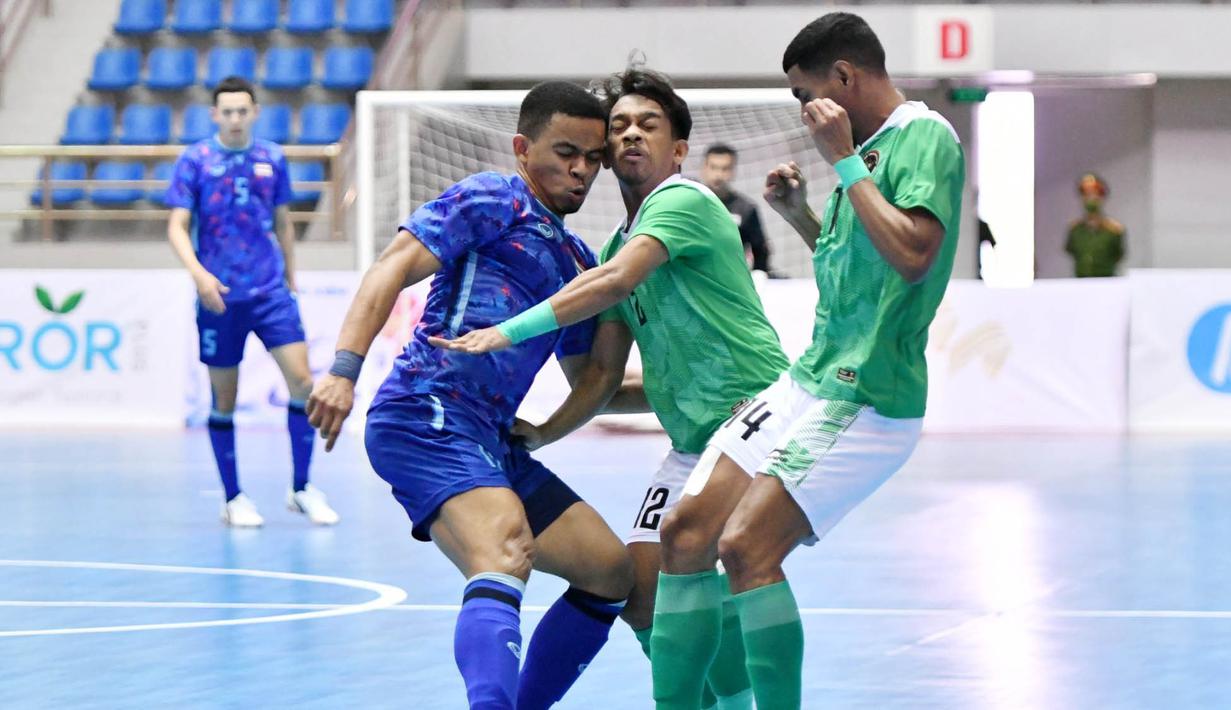 Usai imbang kontra Thailand, Indonesia yang sudah menyelesaikan semua pertandingan masih memuncaki klasemen futsal SEA Games 2021 dengan nilai 8 dari empat pertandingan. (dok. SEA Games)
