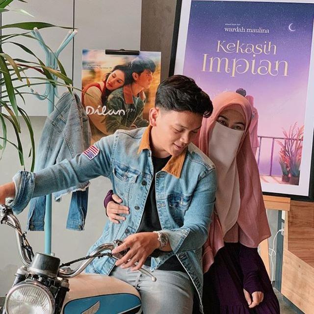 Novel Kisah Asmara Natta Reza dan Wardah Maulida Akan ...