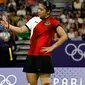 Gregoria Mariska Tunjung dari Indonesia bereaksi saat pertandingan semifinal bulu tangkis tunggal putri melawan An Se-young dari Korea Selatan dalam Olimpiade Paris 2024 di Porte de la Chapelle Arena, Paris, 4 Agustus 2024. (Luis TATO/AFP)