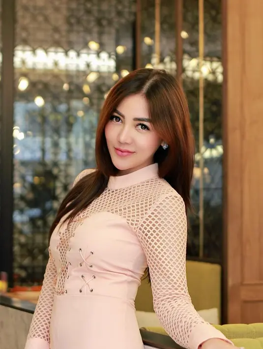 Disebut telah diabaikan oleh Bella Shofie yang selalu hidup glamor, hal ini ditampik oleh Hamzah Nasution. Diakuinya, usaha ini memang murni karena jiwa usaha yang dimiliki dirinya dan sang istri, Agustini. (Instagram/bellashofie5292)