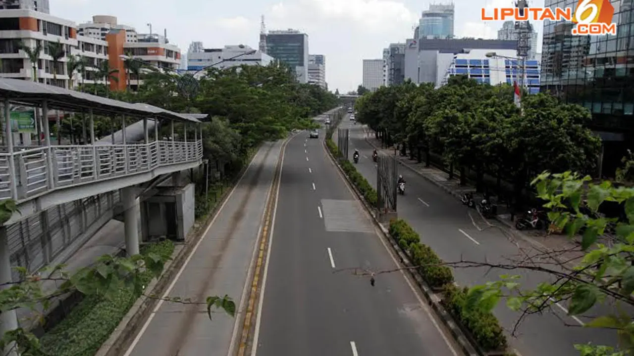 [FOTO] Hari Raya Nyepi, Beberapa Jalanan di Jakarta Sepi