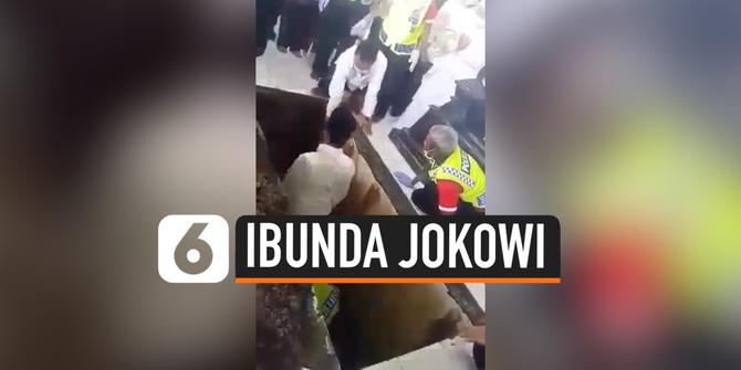 VIDEO: Momen Jokowi Turun ke Liang Lahad, Mengantar Kepulangan Ibunda