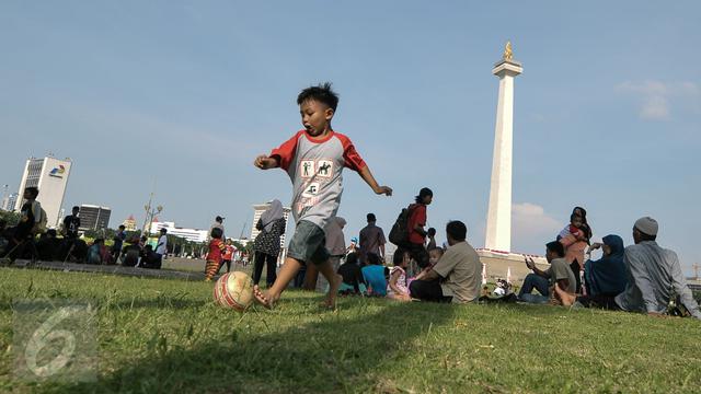 20160707-Libur Lebaran di Monas-Jakarta-Yoppy Renato