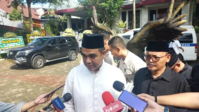 Sekjen Gerindra Ahmad Muzani di rumah duka M Taufik di Jakarta Timur (Merdeka)