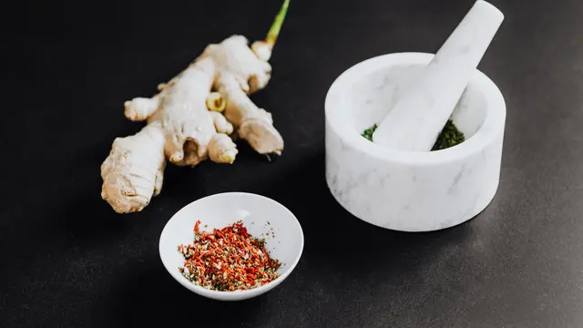 Ampuhkan Obat Herbal untuk Mengatasi Penyakit TBC Paru? Ini Penjelasan Dokter