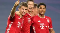 Para pemain Bayern Munchen merayakan gol yang dicetak Serge Gnabry ke gawang Lyon pada semifinal Liga Champions 2019/2020, Kamis (20/8/2020) dini hari WIB. (Dok UEFA Champions League)