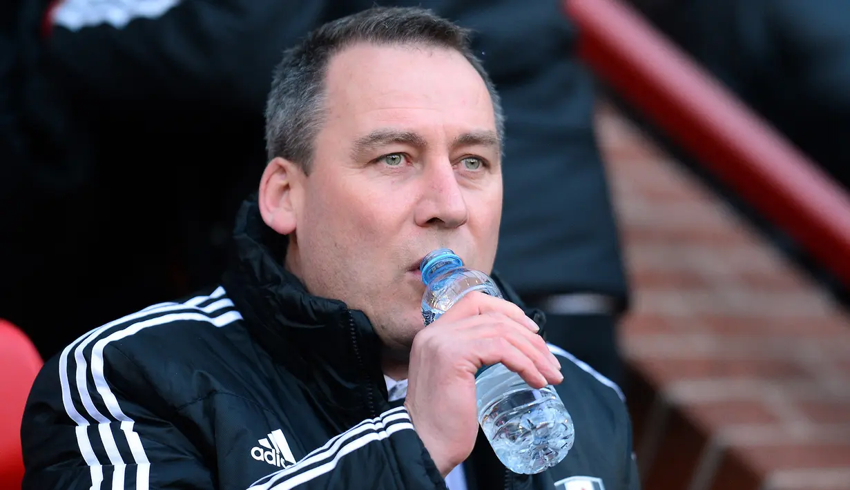 Rene Meulensteen. Eks asisten Alex Ferguson di Manchester United pada periode 2007-2013 ini diangkat sebagai pelatih Fulham pada November 2013 menggantikan Martin Jol yang dipecat. Ia bertahan hanya 75 hari dengan meraih 3 kemenangan, 1 hasil imbang dan 9 kali kalah dari 13 laga. (AFP/Andrew Yates)