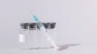 Pakar Penyakit Menular AS berkata tidak perlu booster khusus varian karena vaksin booster yang tersedia sekarang sudah bisa melawan Omicron.(Pexels/Thirdman)