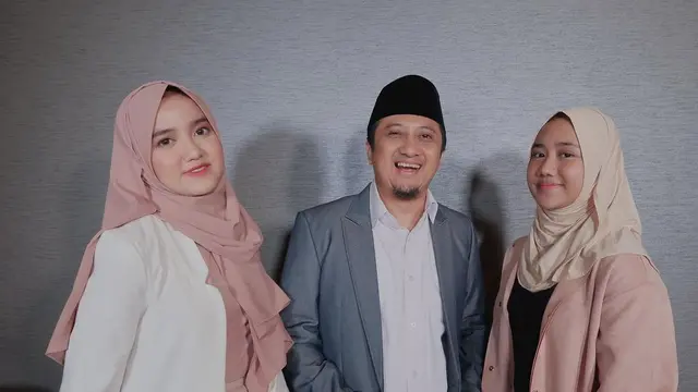 6 Potret Kebersamaan Wirda Mansur dan Adiknya Qumii Mansur, Bak Kembar