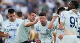 Pelatih Inter Milan, Cristian Chivu, memberikan arahan kepada anak asuhnya saat melawan Monterrey pada pertandingan Grup E Piala Dunia Antarklub 2025 di Rose Bowl, Pasadena, pada Rabu (18/6/2025) pagi WIB. (AP Photo/Gregory Bull)