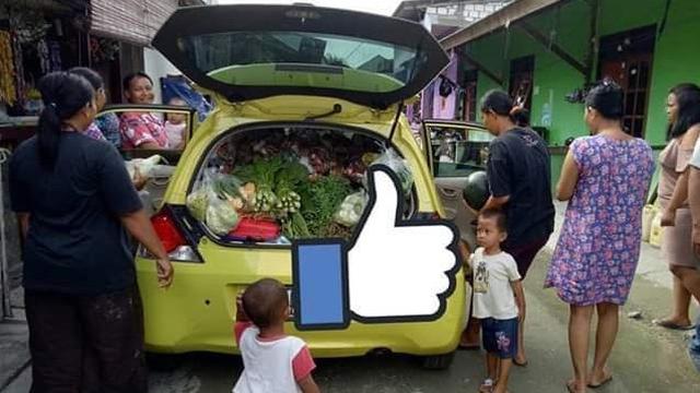 Honda Brio digunakan untuk berdagang sayur