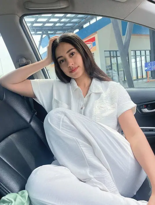 <p>Afifah mengaku jika dirinya mengalami kesakitan pada beberapa area tubuh. Pasalnya wajahnya dicakar dan perutnya ditendang. [Foto: instagram.com/afifahriyad]</p>