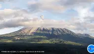 Gunung Semeru mengalami erupsi pada Senin pagi (3/6/2024), pukul 06.18 WIB. (Liputan6.com/ Dok PVMBG)