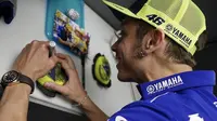 Pembalap Movistar Yamaha, Valentino Rossi sudah melewati setahun tanpa kemenangan di kelas MotoGP. (Twitter/Yamaha Motor)