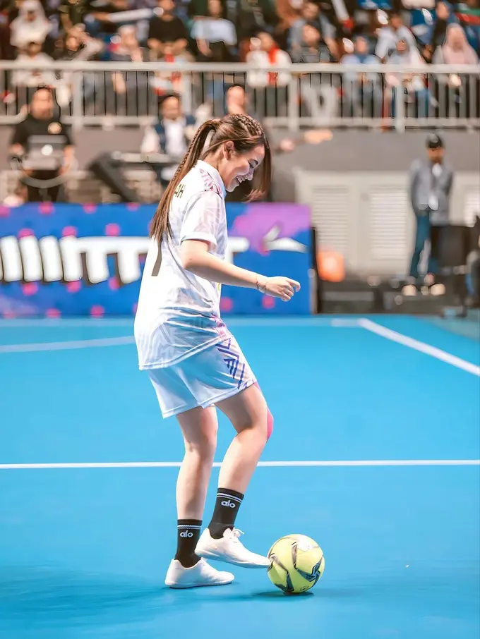 Aaliyah Massaid main futsal (Instagram/aaliyah.massaid)